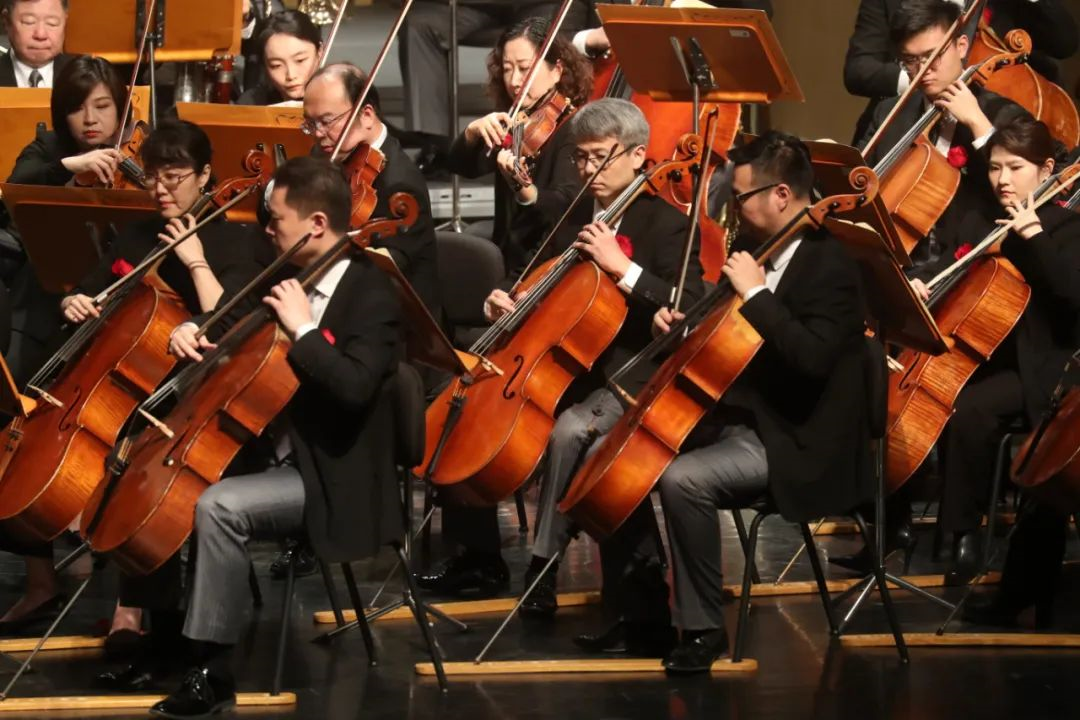 包含Scout迎来七赛季出色发挥，巴黎圣日耳曼观众热烈欢呼！热度持续攀升的词条-开云APP
